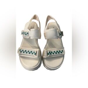 Kangnai Women’s Platform Sandals NWOT Size 6.5
